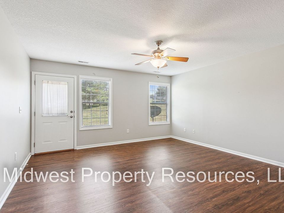 1709 Jo Ann Dr Raymore, MO, 64083 Apartments for Rent Zillow