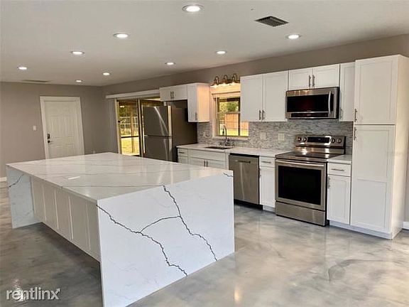 5th image of 119R Aldean Dr