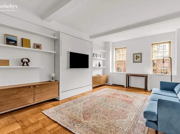 24 5th Avenue image 1 of 9