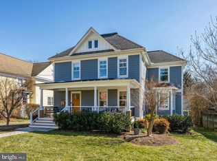 6726 25th St N, Arlington, VA 22213