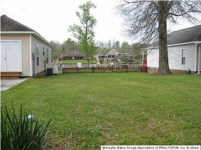 1st image of 7 Bayou Pierre Dr
