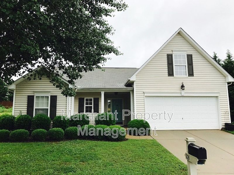 1st image of 776 Waterbrook Ln