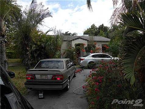 1st image of 890 NE 118th St