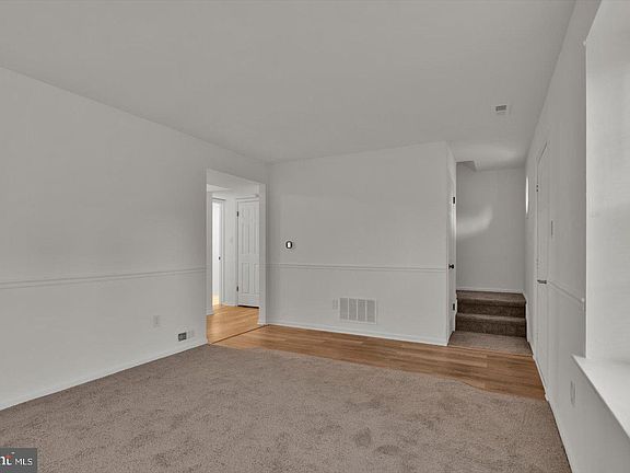 3rd image of 102 Shoreline Dr