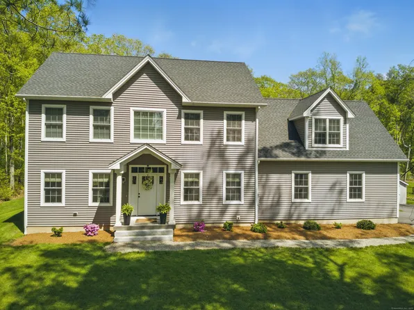 261 West Street, Hebron, CT 06248