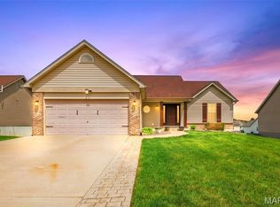 153 Quail Creek Dr, Wright City, MO 63390