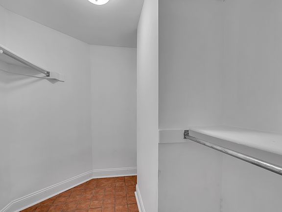 5th image of 1015 Dranesville Manor Dr #Basement