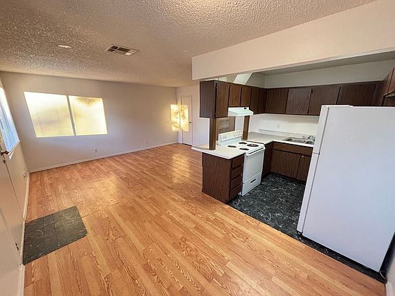 4th image of 155 Westminster Way APT B