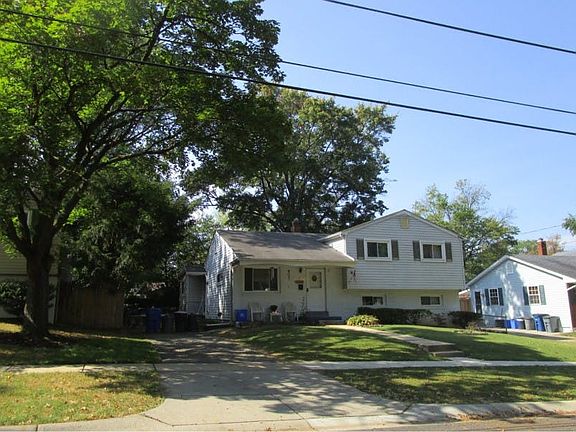3rd image of 11104 Lund Pl