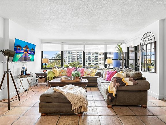 4th image of 5225 Collins Ave APT 503