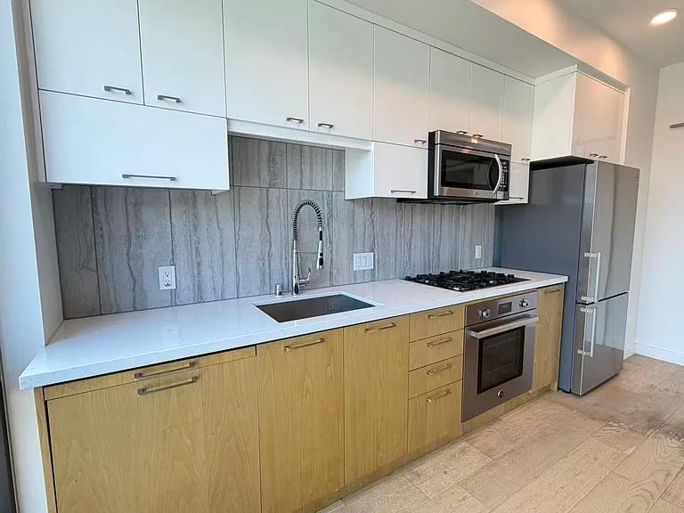 400 S Broadway Ave #805 — Photo 3