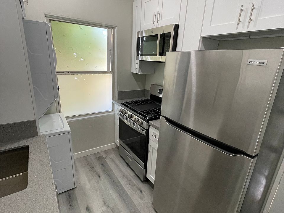 1st image of 3695 1st Ave #3527
