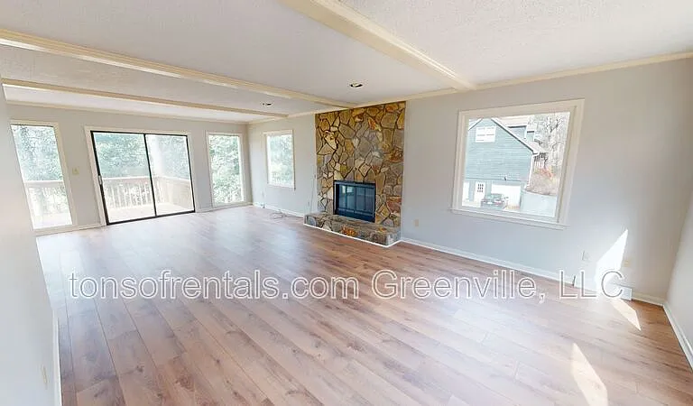 710 Stallings Rd — Photo 3