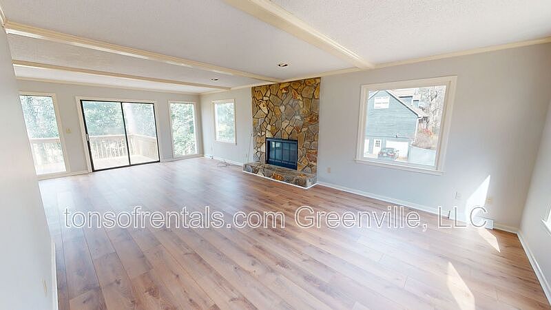 1st image of 710 Stallings Rd