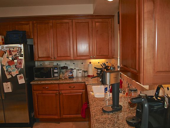 4th image of 617 Iris Ave #A
