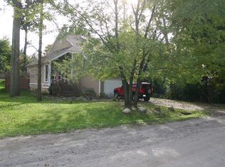 2181 Mapesbury Dr, West Bloomfield, MI 48324