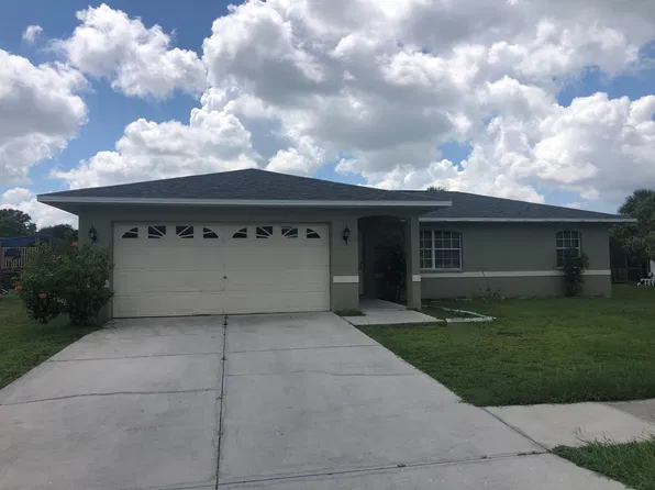 1103 Ridgeway Dr, North Fort Myers, FL 33903