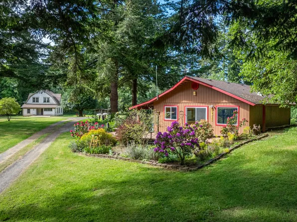 66512 Waymire Rd, North Bend, OR 97459