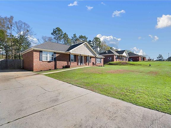 2nd image of 9480 Hunters Way Dr