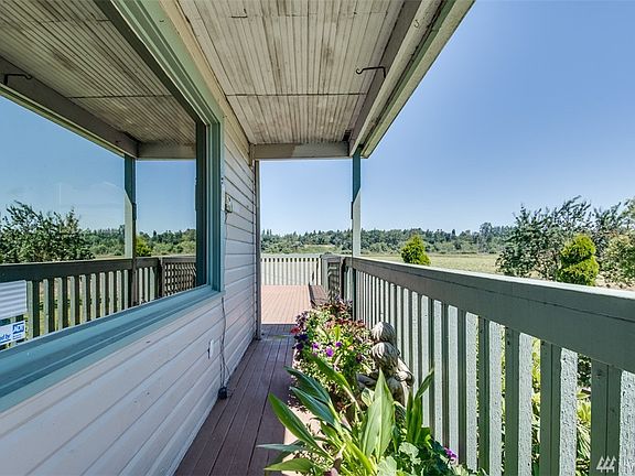 3rd image of 25521 Marine Dr