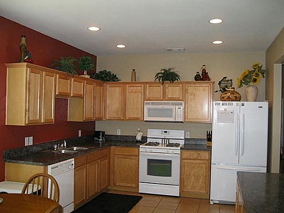 3rd image of 9040 Brook Hill Ln