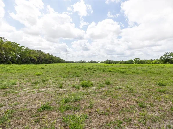 3 SW 220th Dr, Newberry, FL 32669