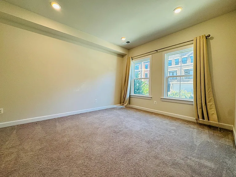 22265 Cornerstone Crossing Ter — Photo 19