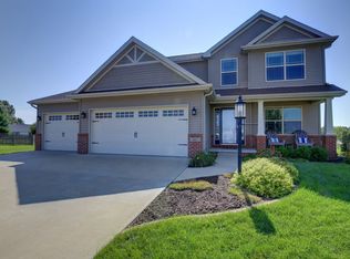4013 Orchard Ln, Monticello, IL 61856