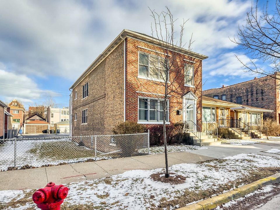2nd image of 3331 S Emerald Ave