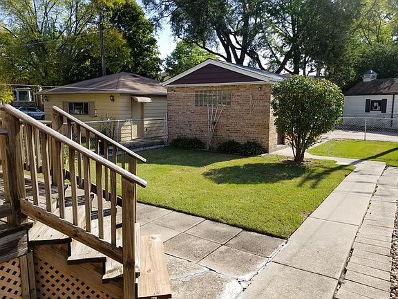 5th image of 8251 W Forest Preserve Ave
