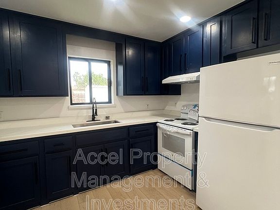 5th image of 2616 Quince Ave