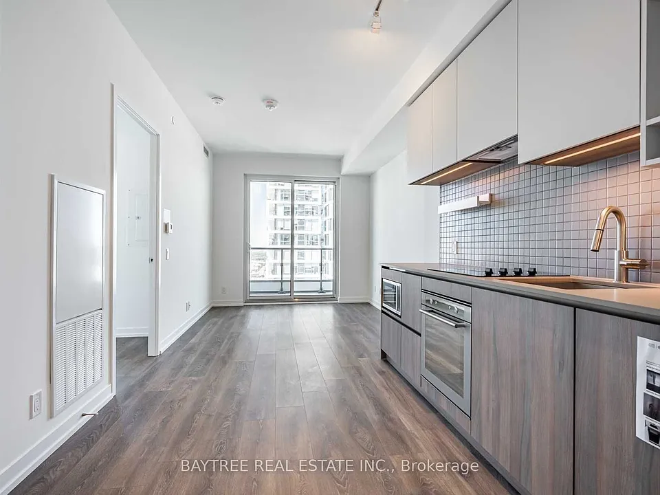 950 Portage Pkwy #3510