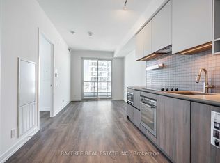 950 Portage Pkwy #3510, Vaughan, ON L4K 4Z4