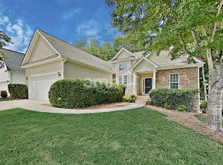 77 Bedford Park Dr, Newnan, GA 30263