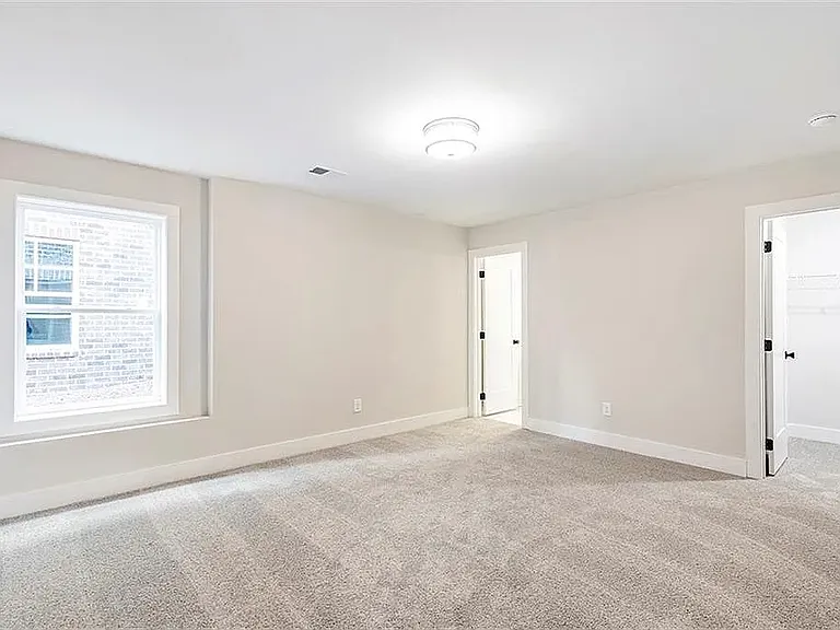 160 Palm St — Photo 15