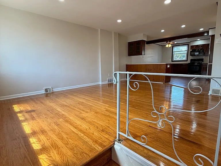 3205 Comly Pl — Photo 4