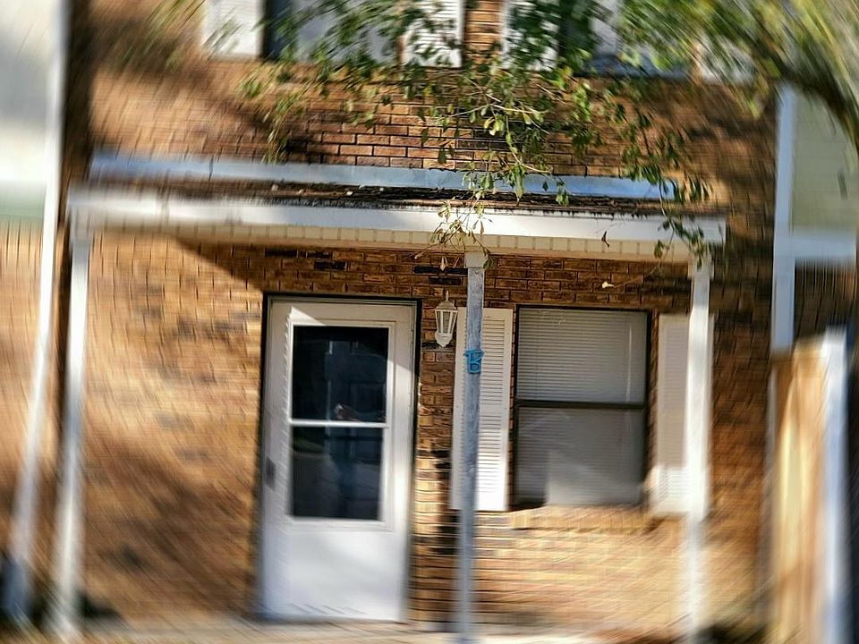 1st image of 15238 Parkwood Dr N #B