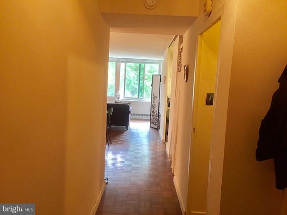 2nd image of 604-36 S Washington Sq #306