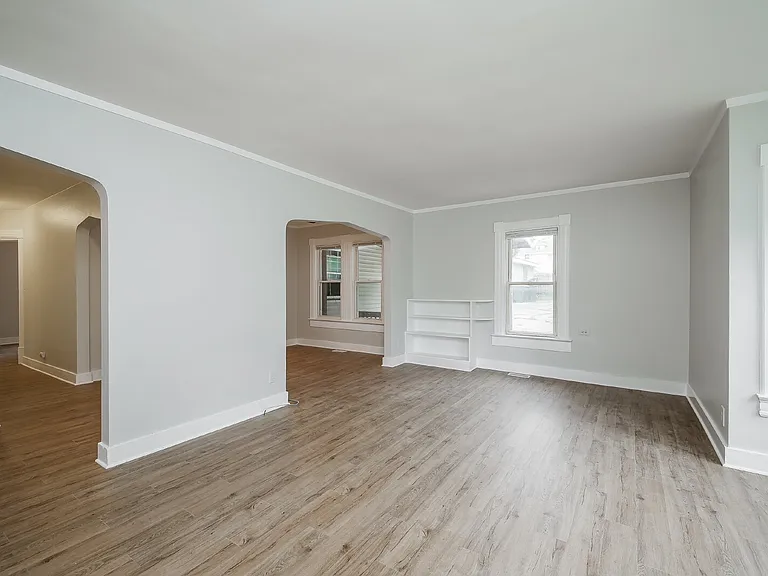 814 S Jefferson St — Photo 3