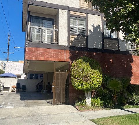 2nd image of 121 S Pacific Ave #206