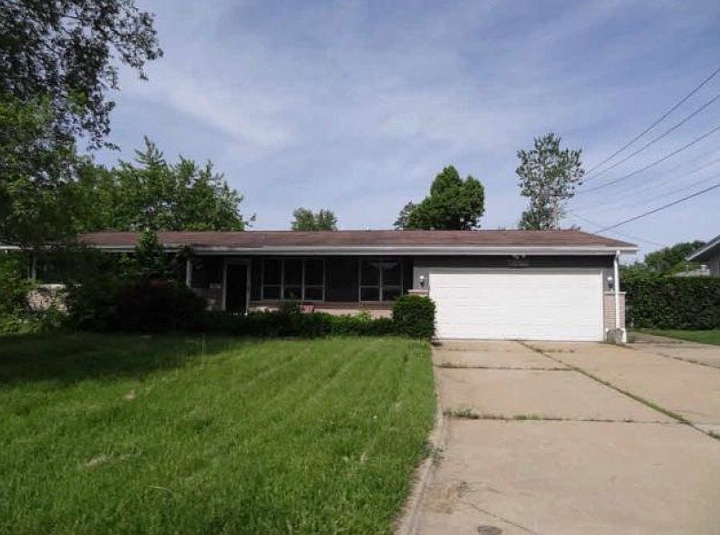 1st image of 10701 Linnell Dr