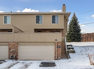 2113 Tamarin Trl, Golden Valley, MN 55427