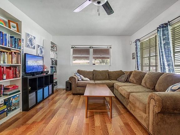 4th image of 619 Ellendale Dr