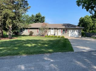 904 Orange St, Baldwin City, KS 66006