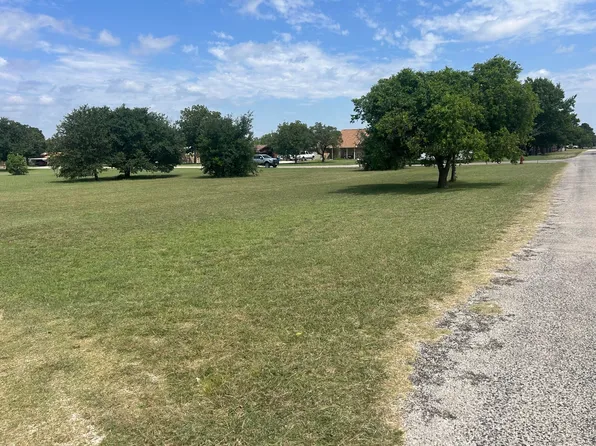 Tom Bryant St, Cross Plains, TX 76443