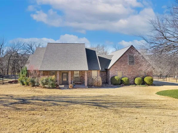 10611 Ridgeview Dr, Edmond, OK 73034