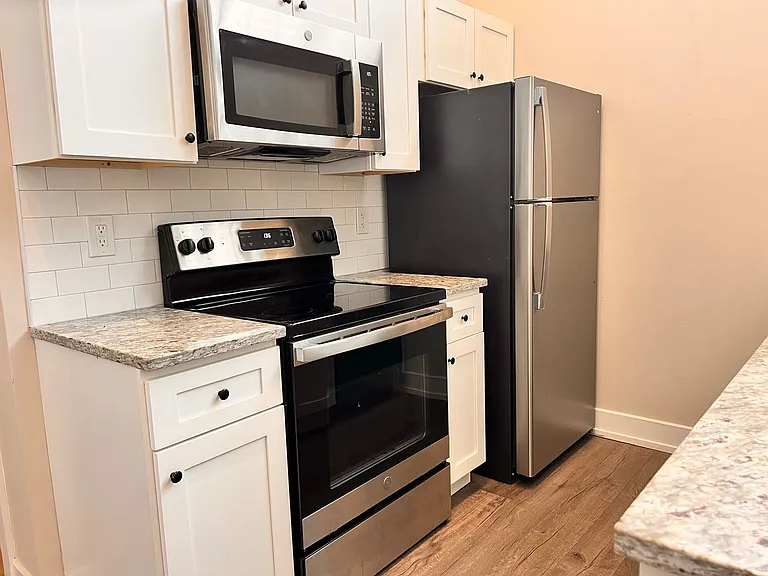 4627 E Thompson St #2 — Photo 6
