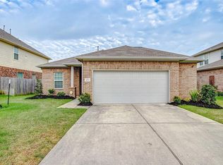 8715 Morning Dove Ln, Baytown, TX 77521