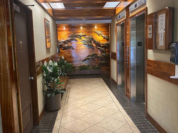 5th image of 750 Amana St APT 1402