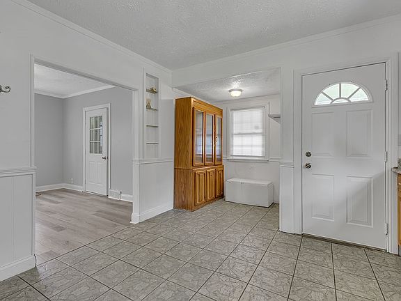 4th image of 1609 Jackson St